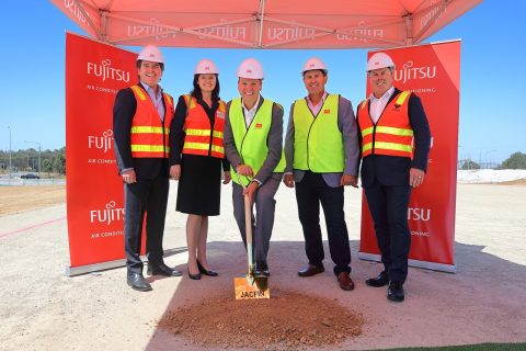 Jacfin Fujitsu sod turning